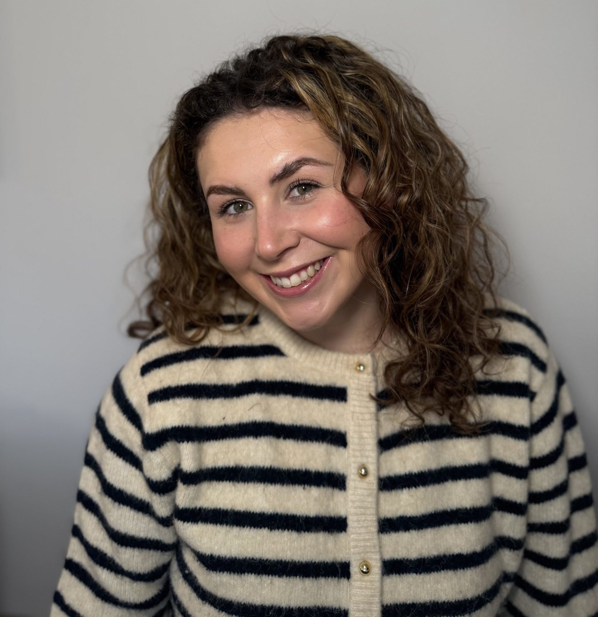 Chloe Burrill, qualified counsellor and therapist at Therapy with Chloe.